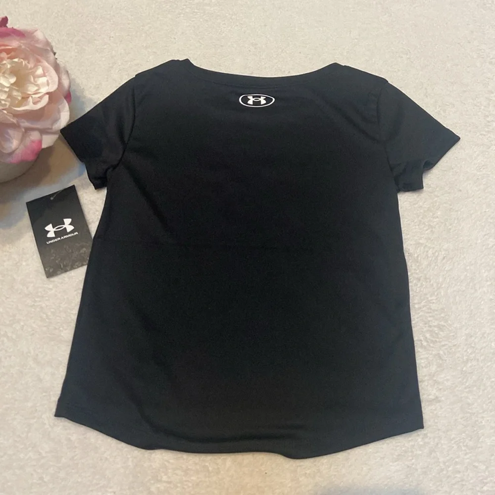 UNDER ARMOUR Size 3T Girls Top Only